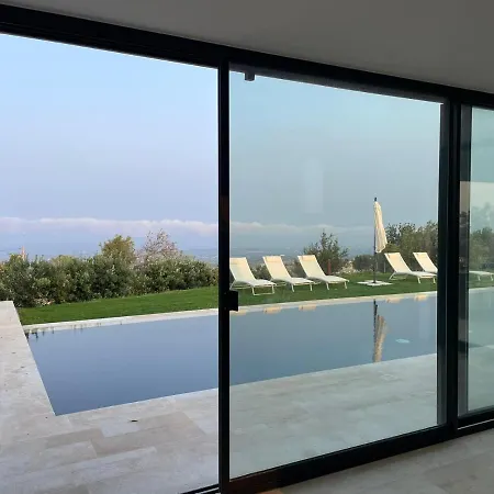 Villa Redimeti